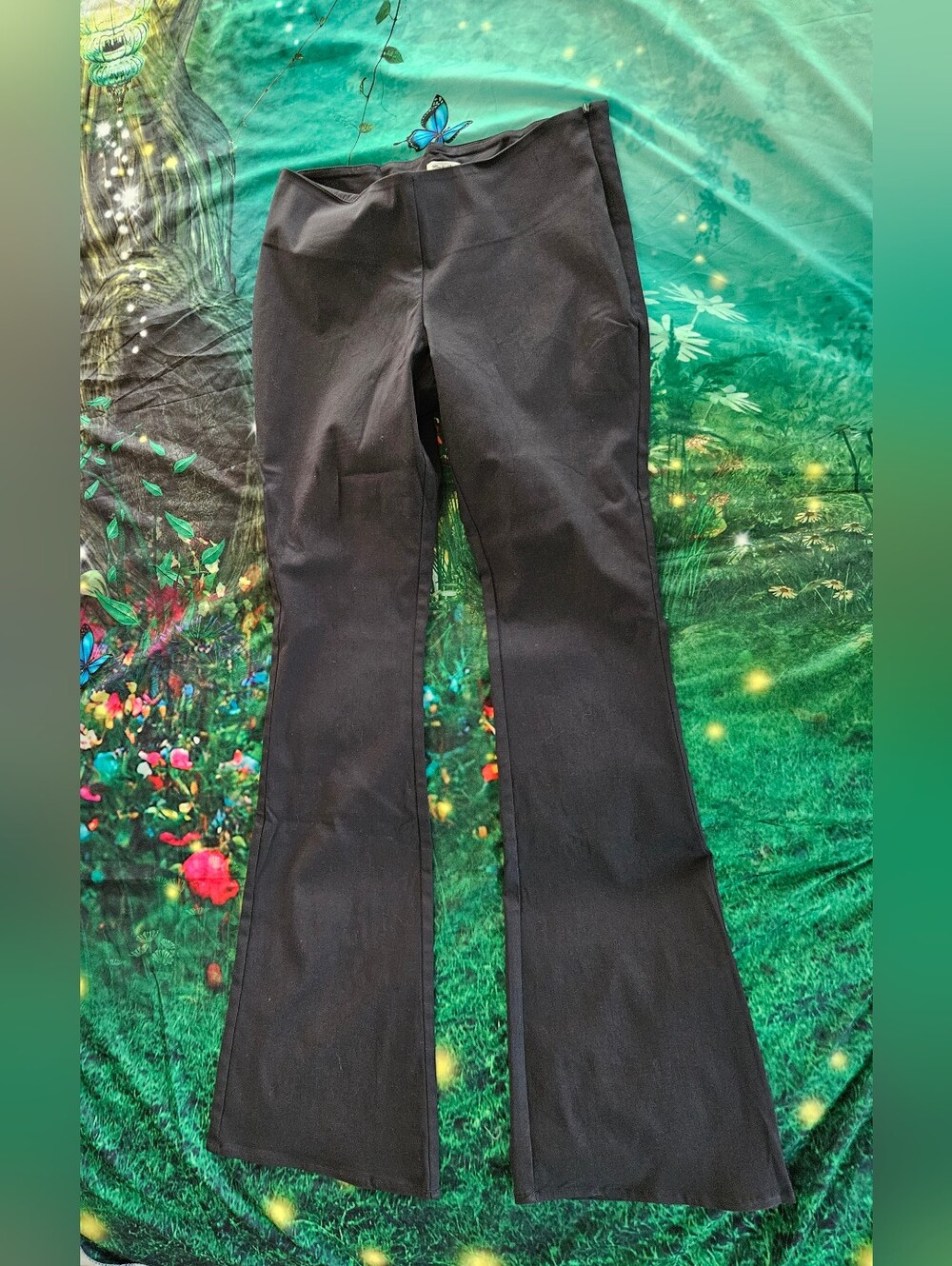 Kimchi Blue Hailey Stretch Pull On Low Rise Flare Pants Small